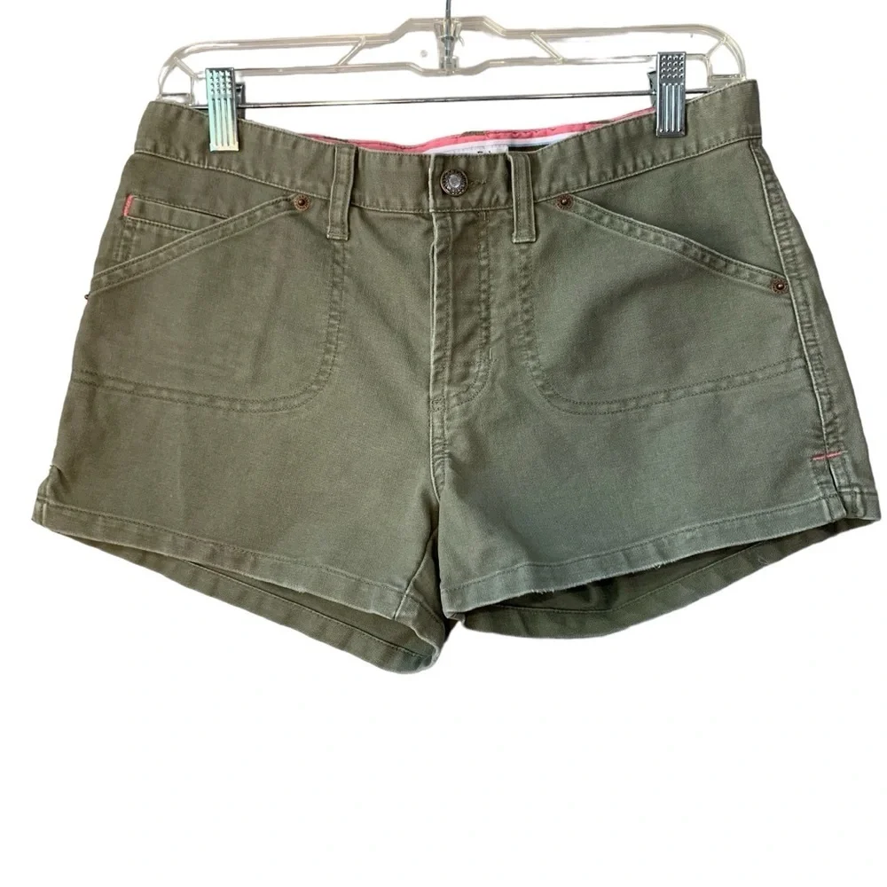 Abercrombie & Fitch cargo style khaki olive short shorts with button fly. Size 2